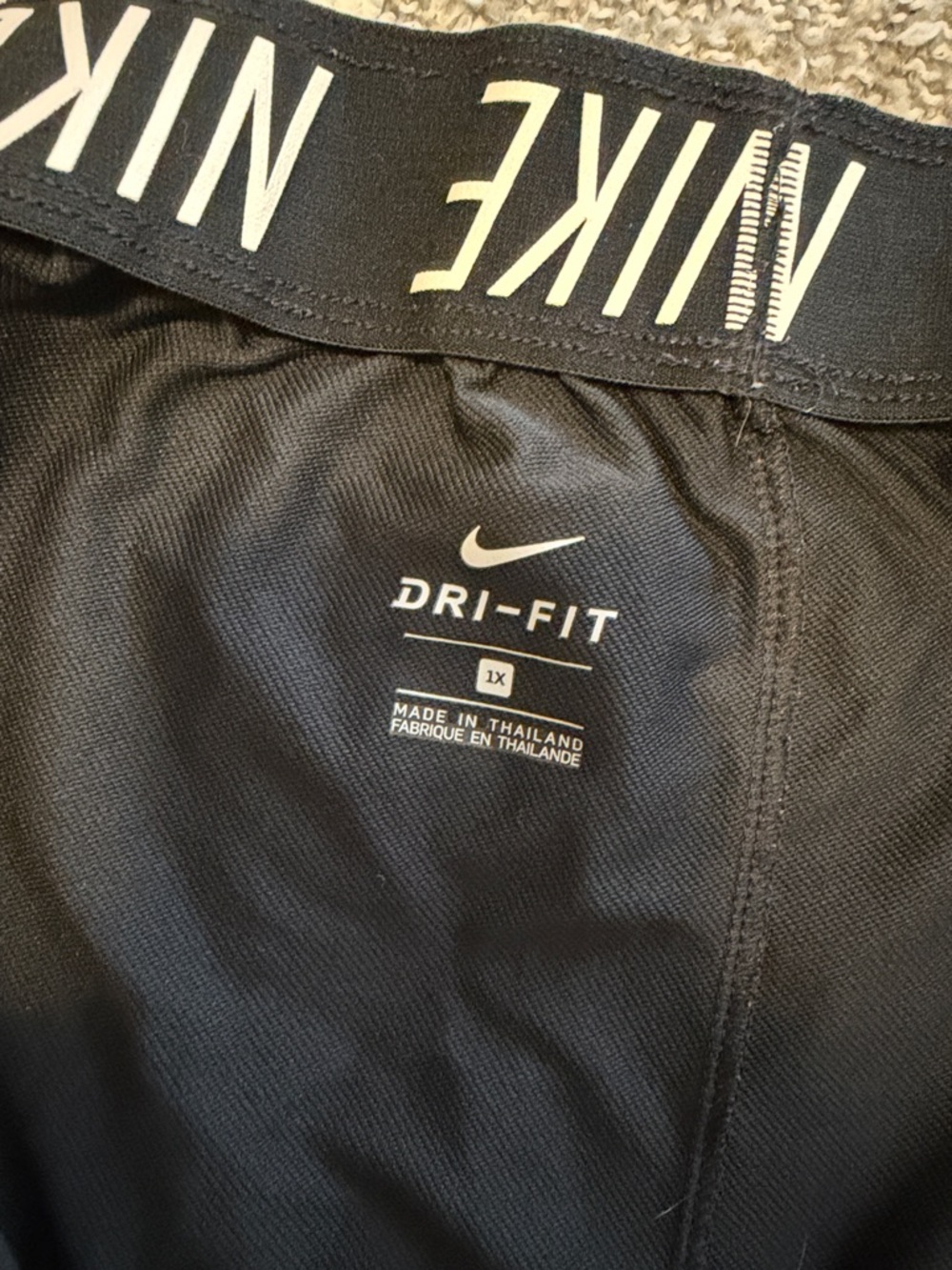 NIKE // 5” RUNNING SHORT - Picture 3 of 5